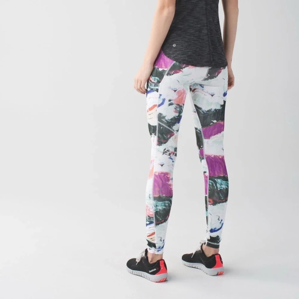 Lululemon Speed Tight III in Pigment Wave Multi Black Regal Plum